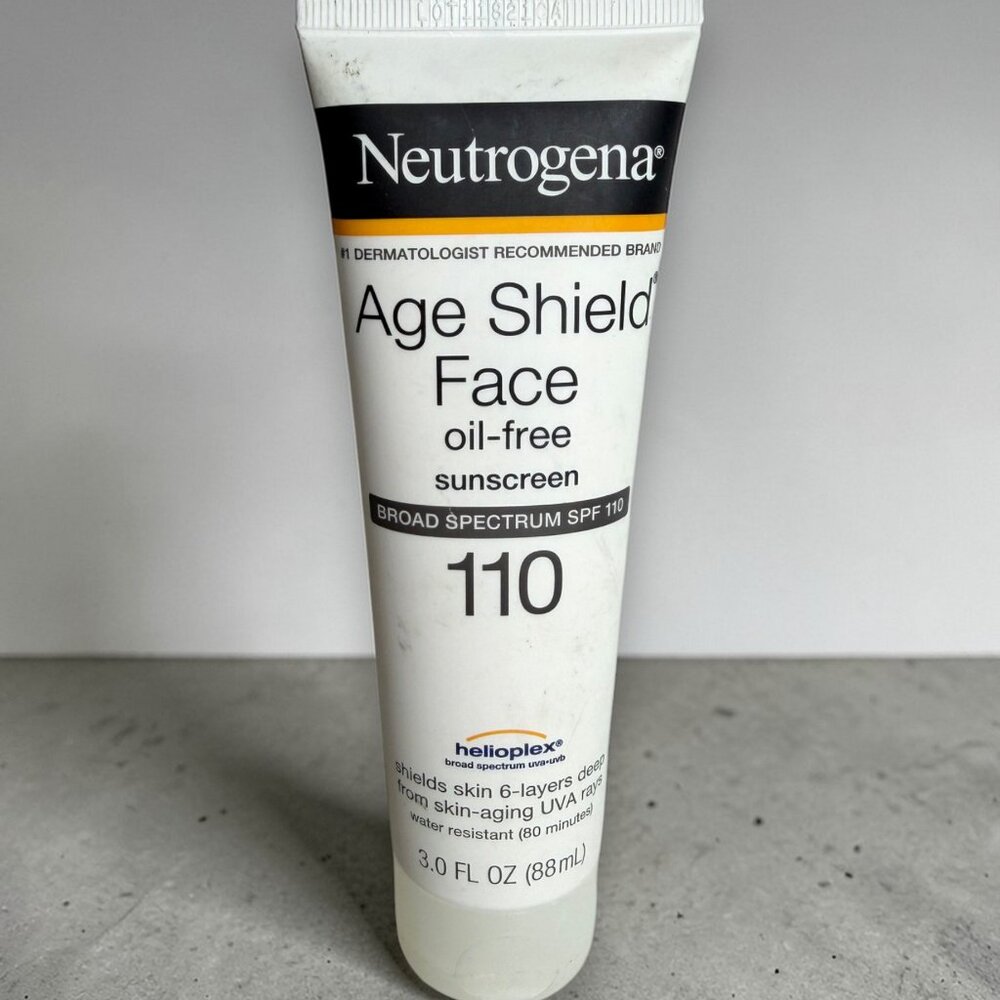 Neutrogena Age Shield Face 110 SPF Oil Free Sunscreen 3 oz EXPIRED 03/2024